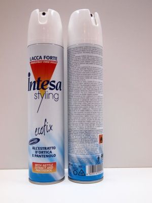 Intesa лак за коса с лека до средно силна фиксация 300 мл.